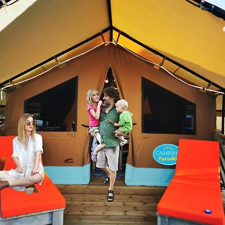 Oh! Campings - Camping Paradis A L'Ombre Des Tilleuls Peyrouse Eksteriør billede