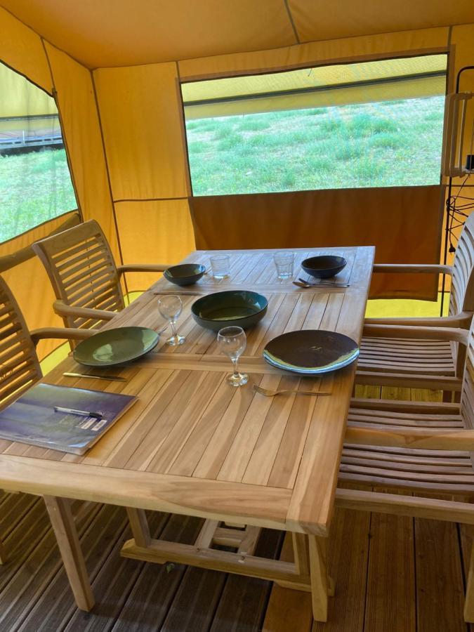Oh! Campings - Camping Paradis A L'Ombre Des Tilleuls Peyrouse Eksteriør billede